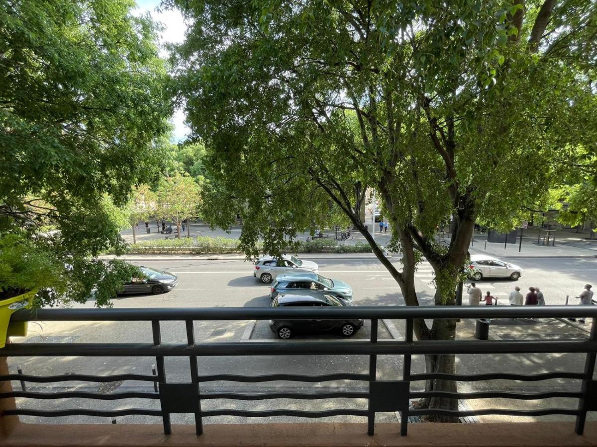 Empire Hotel นีมส์ ภายนอก รูปภาพ