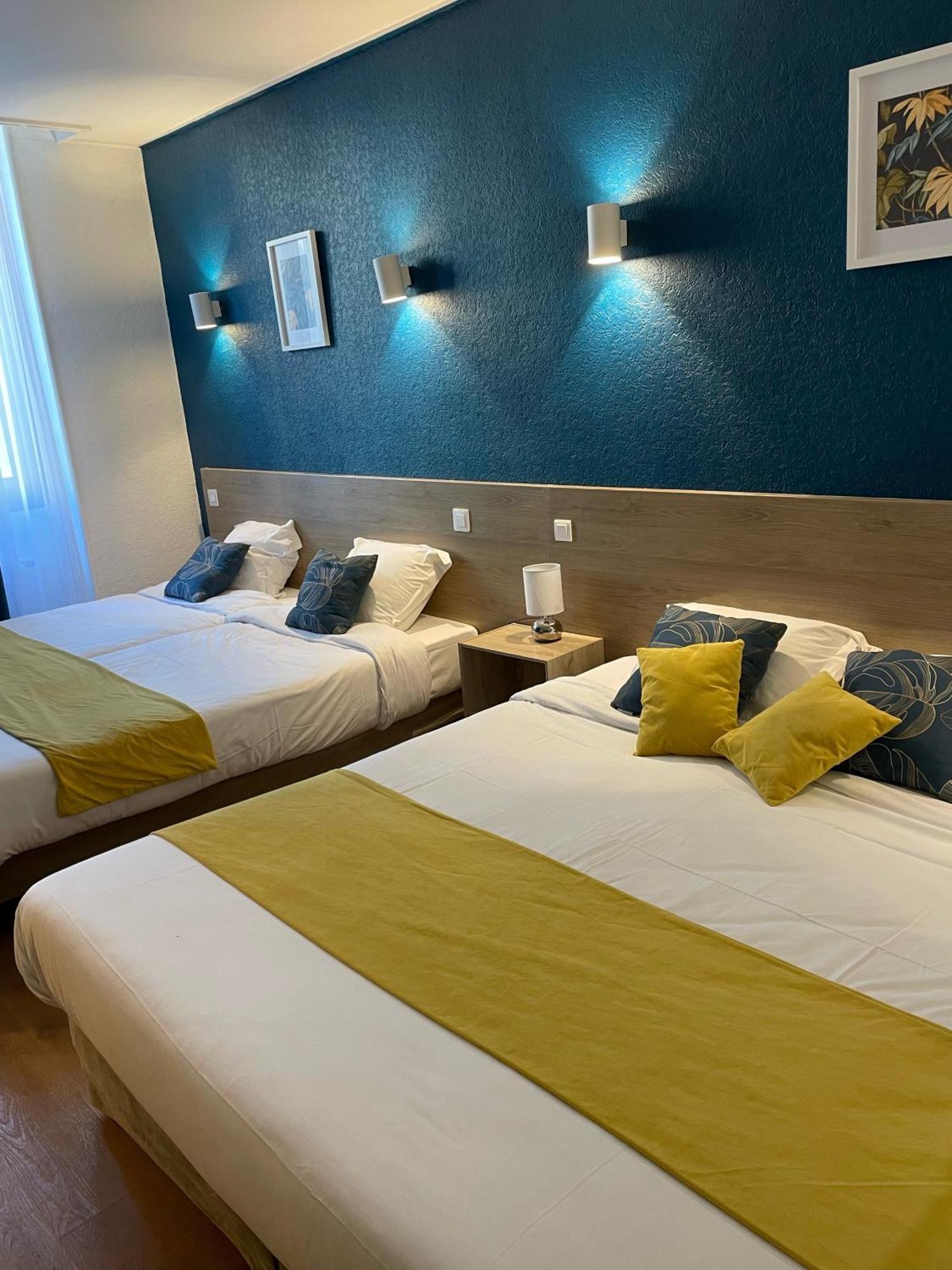 Empire Hotel นีมส์ ภายนอก รูปภาพ