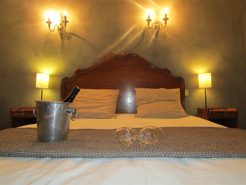 Empire Hotel นีมส์ ภายนอก รูปภาพ